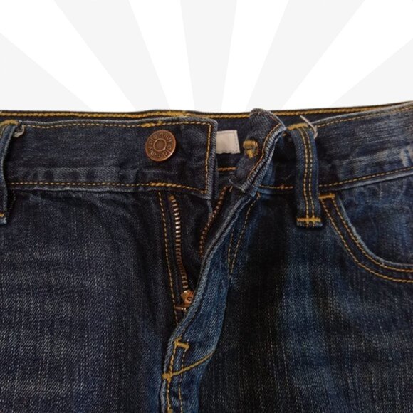 Old Navy Distressed Frayed Hem Five Pockets Dark Medium Denim Mini Skirt Size 6 - Picture 3 of 7